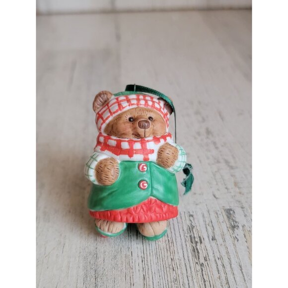 Hallmark skating sugar bear Bell ornament Xmas vintage - Picture 2 of 4